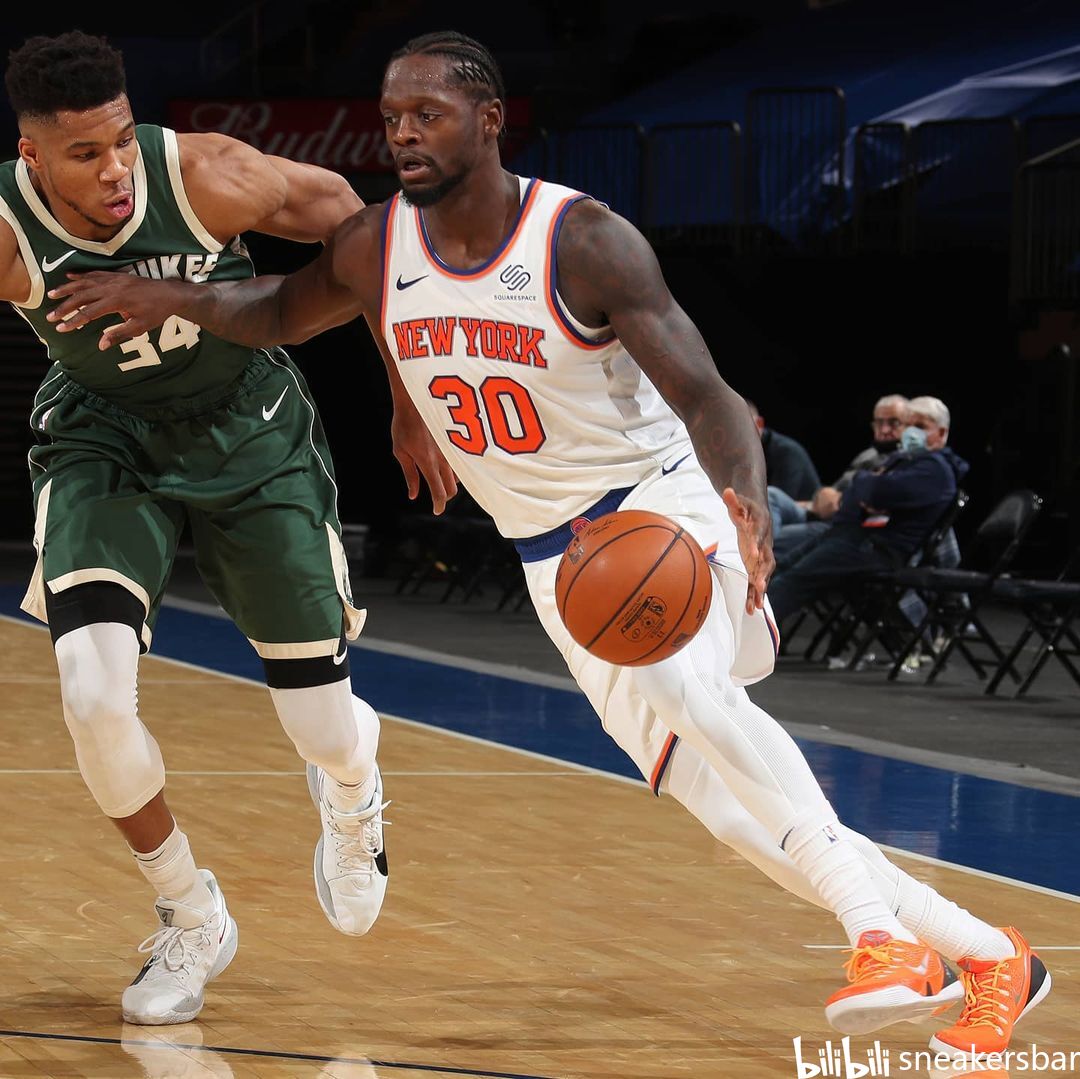 进攻向对手 进攻向对手