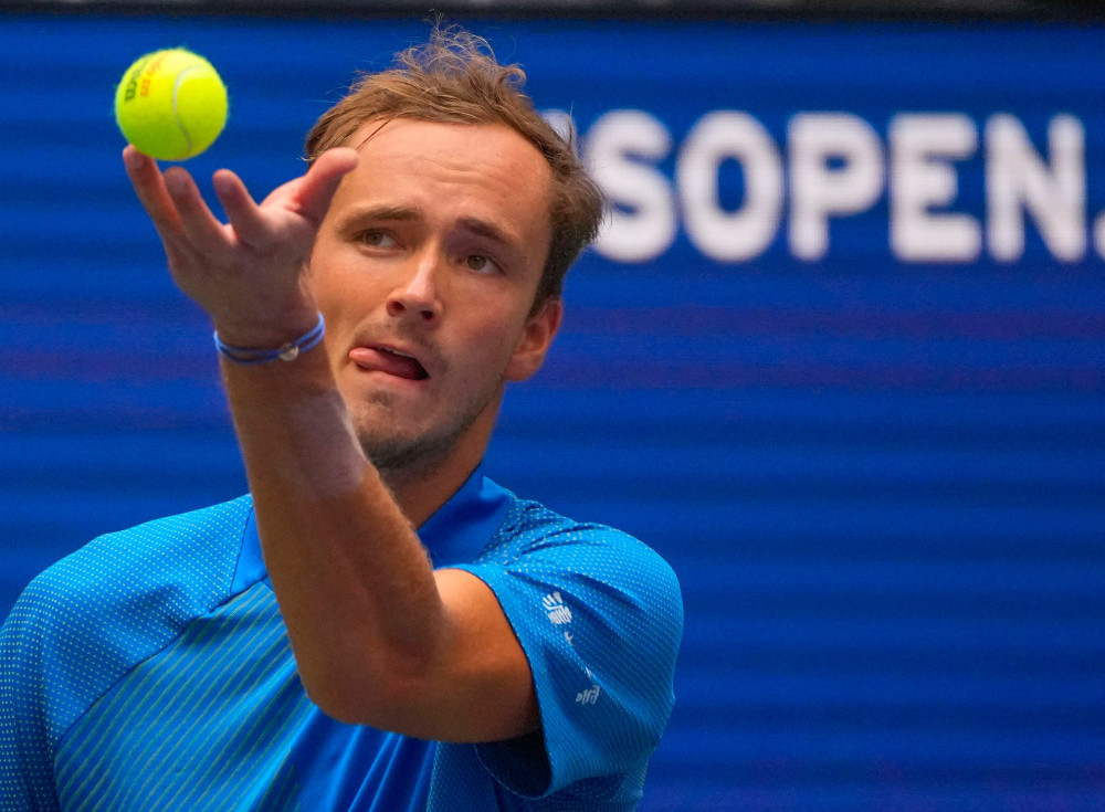 己的球队更 己的球队更