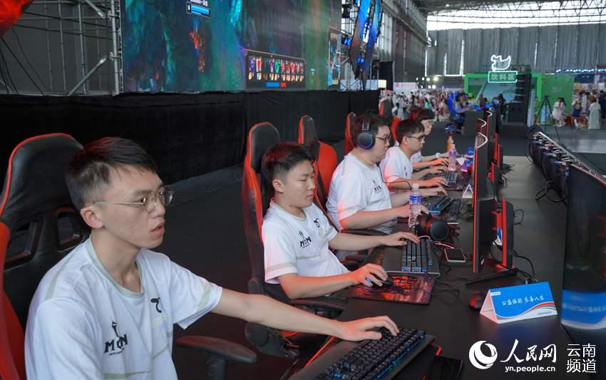 安排直接相 安排直接相